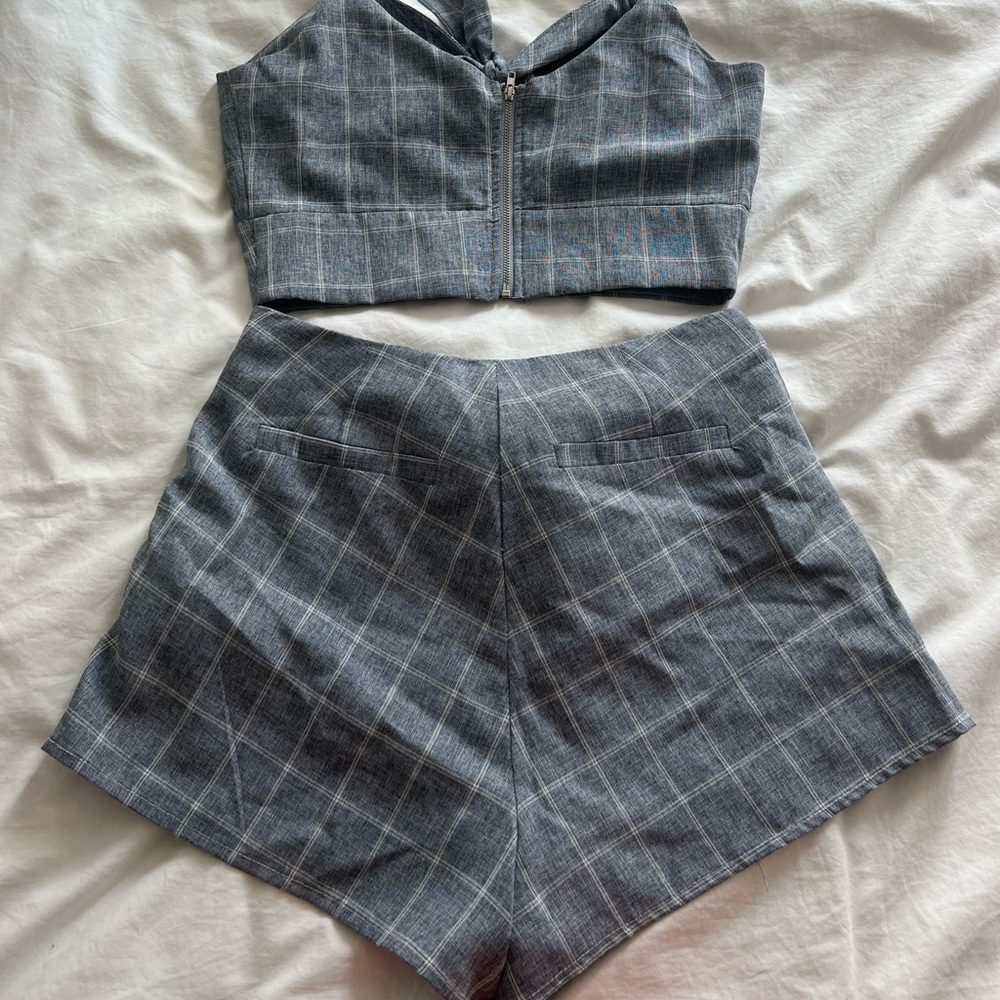 Matching Set - Picture 2 of 3